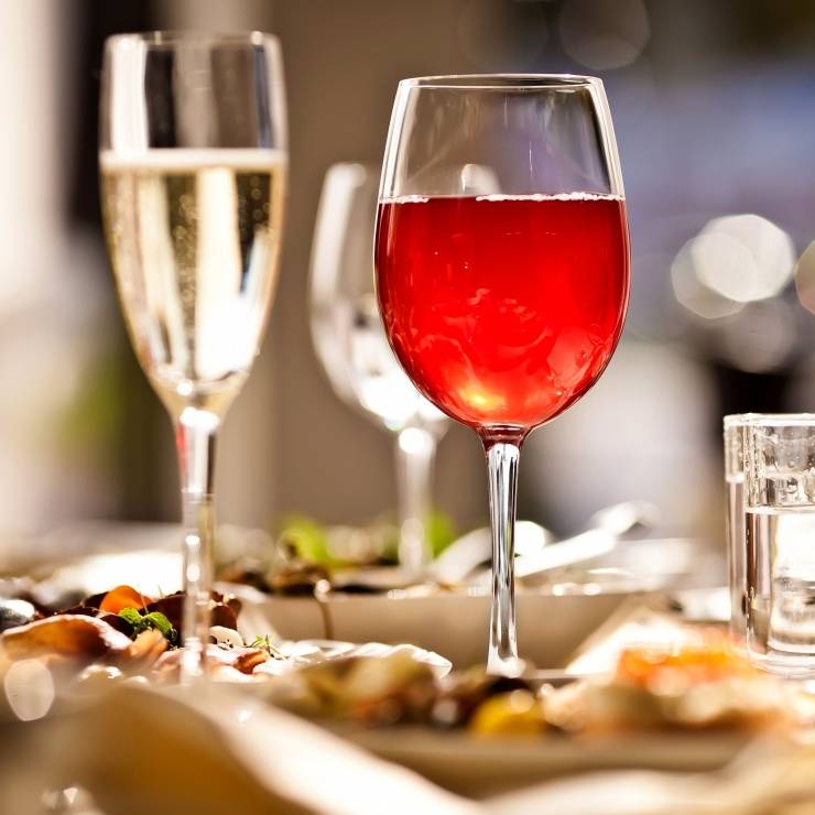 Alcool et boissons sucrées - des calories liquides à éviter