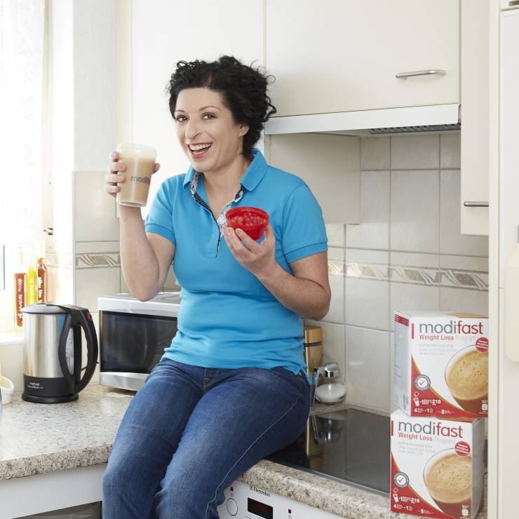 Devrim geniesst den Modifast Shake